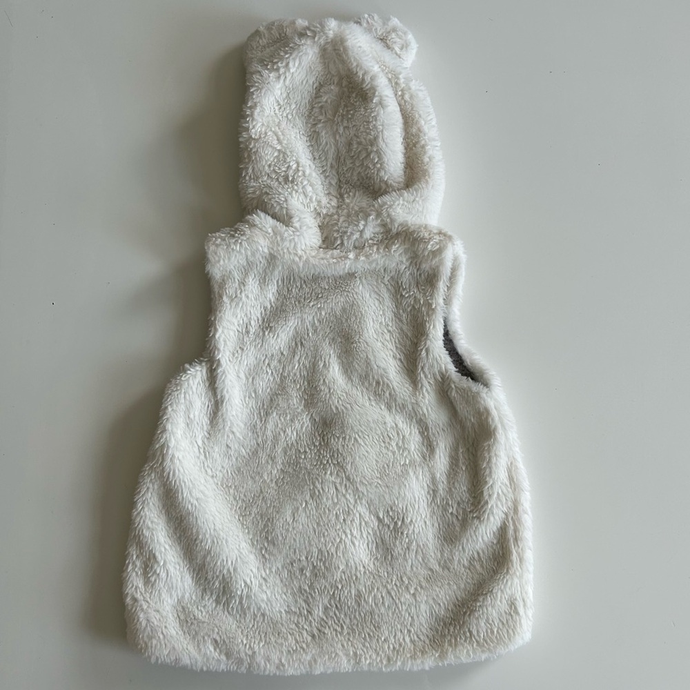 Disney Junior Girls Minnie Mouse Girl’s Faux Fur Vest - Size 6 - Picture 4 of 9